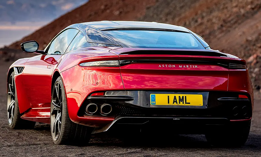 Aston Martin DBS Superleggera (2018) Aston Martin DBS Superleggera (2018)