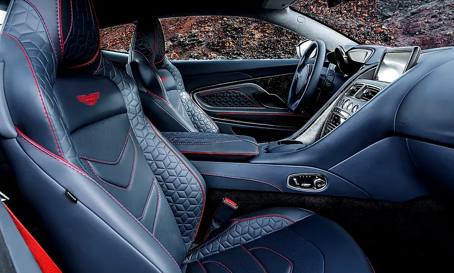 Aston Martin DBS Superleggera (2018) Aston Martin DBS Superleggera (2018)