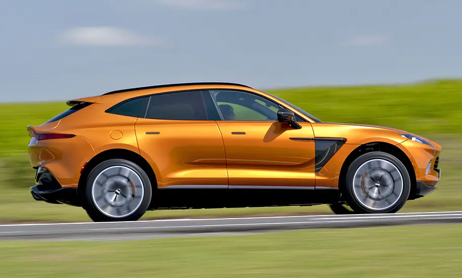 Aston Martin DBX