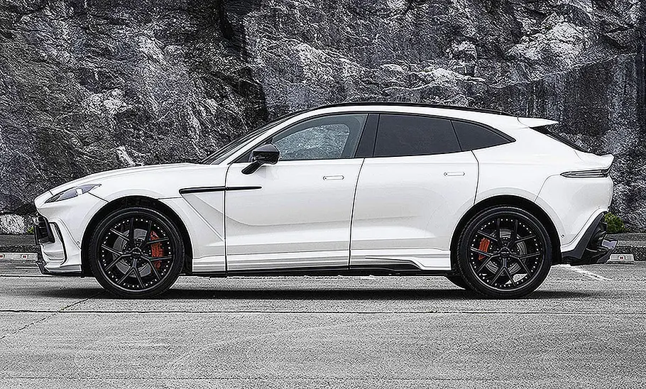 Aston Martin DBX von Wald International Aston Martin DBX von Wald International; SUV; Tuning; stehend; Außenansicht; Profilansicht