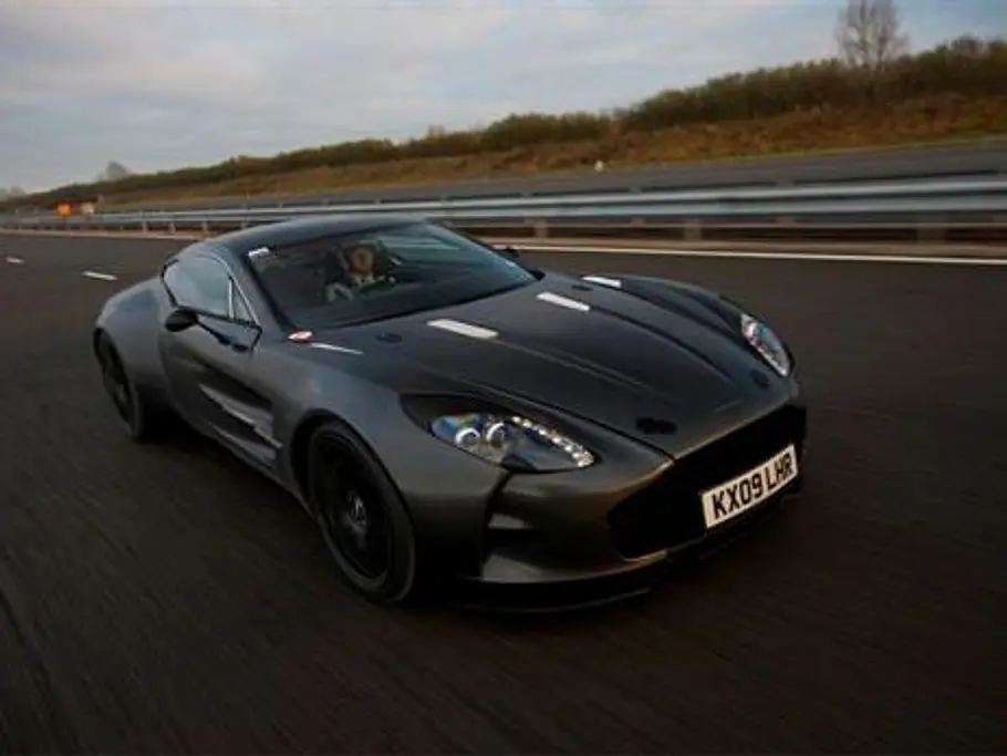 ASTON MARTIN ONE-77 Schnelle Serienautos - Aston Martin One-77