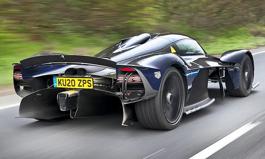 Aston Martin Valkyrie (2020)