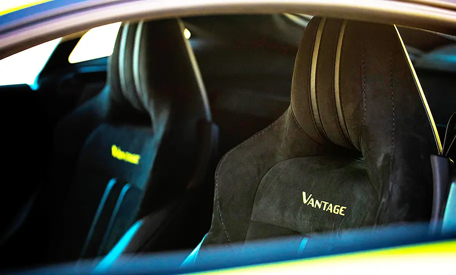 Aston Martin Vantage (2017)