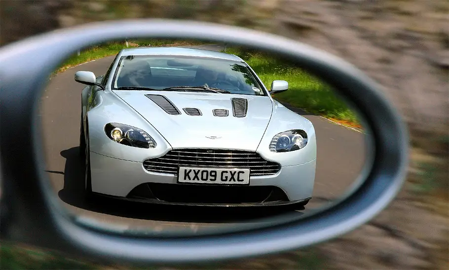 Aston Martin V12 Vantage Aston Martin Vantage V12