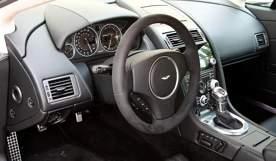 Aston Martin V12 Vantage Aston Martin Vantage V12