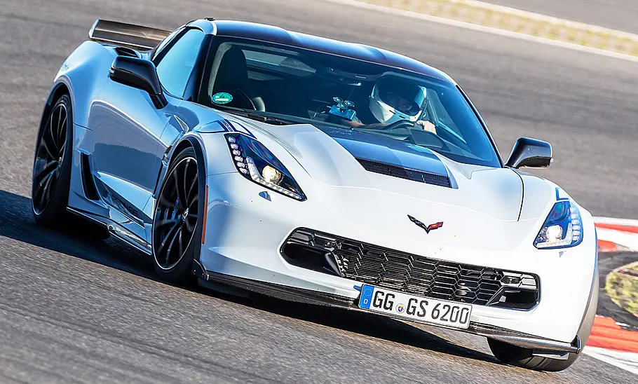Aston Martin Vantage/Chevrolet Corvette Grand Sport: Test