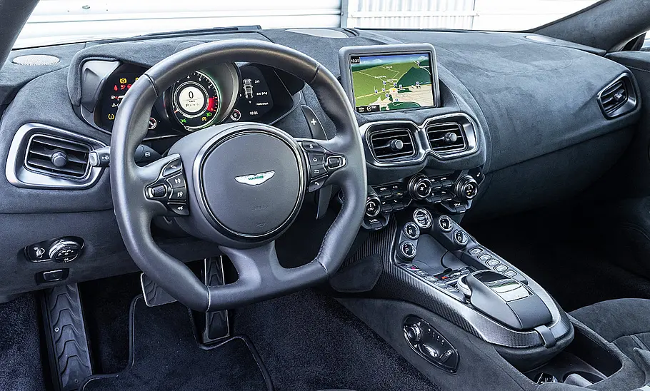 Aston Martin Vantage/Chevrolet Corvette Grand Sport: Test