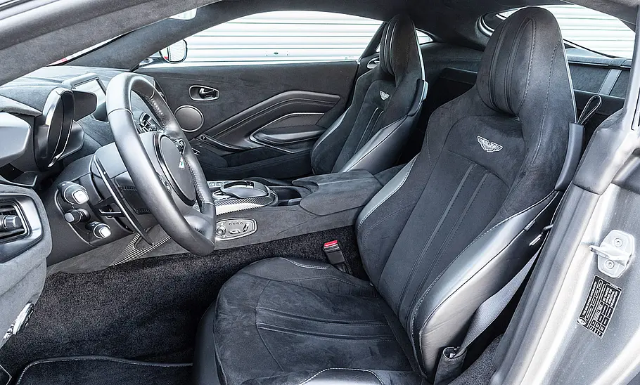 Aston Martin Vantage/Chevrolet Corvette Grand Sport: Test