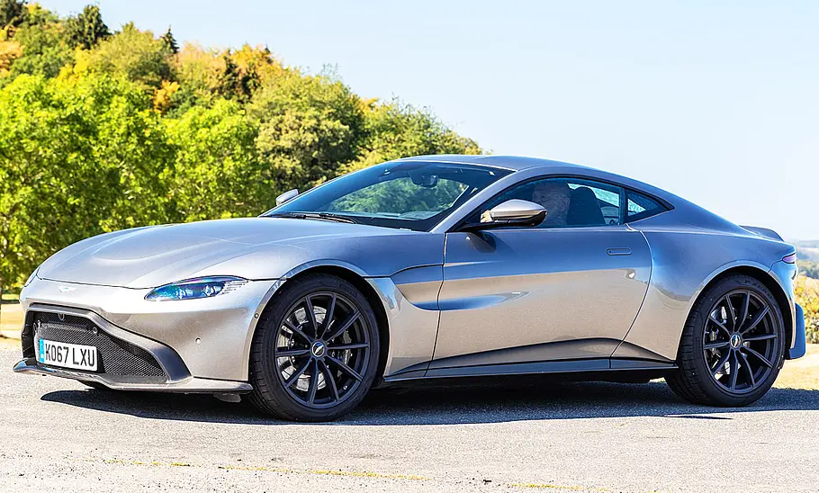 Aston Martin Vantage/Chevrolet Corvette Grand Sport: Test