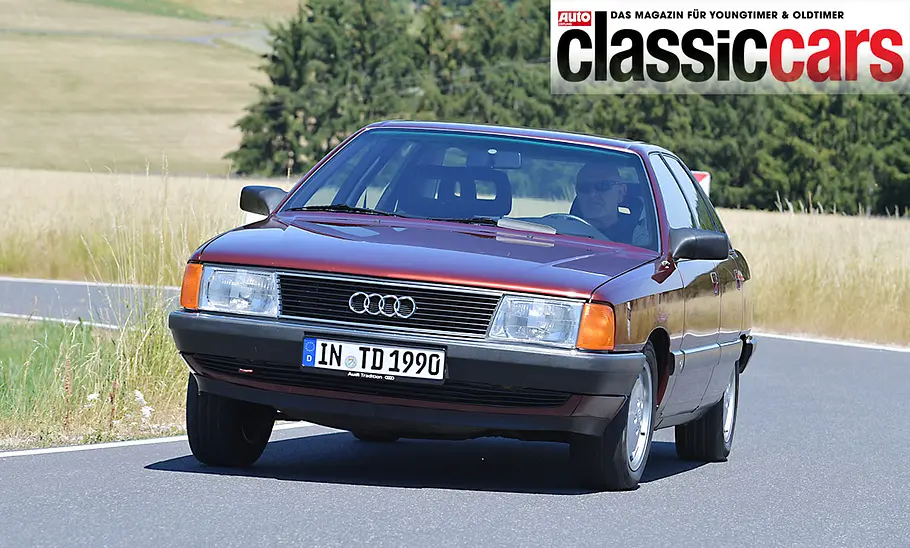 Audi 100 Typ 44 Audi 100 Typ 44 Frontansicht fahrend