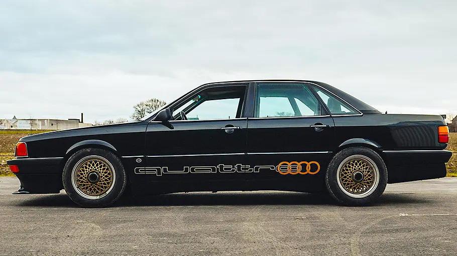 Audi 5000 CS Quattro Der Audi 5000 CS Quattro statisch von der Seite fotografiert.