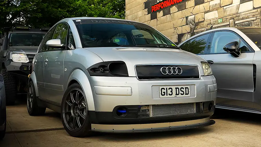Audi A2 Diesel-Tracktool Blick von schräg vorne auf das Audi A2 Diesel-Tracktool.