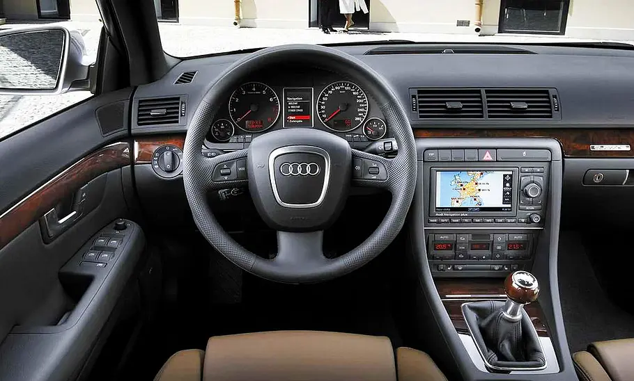 Audi A4 (B7)