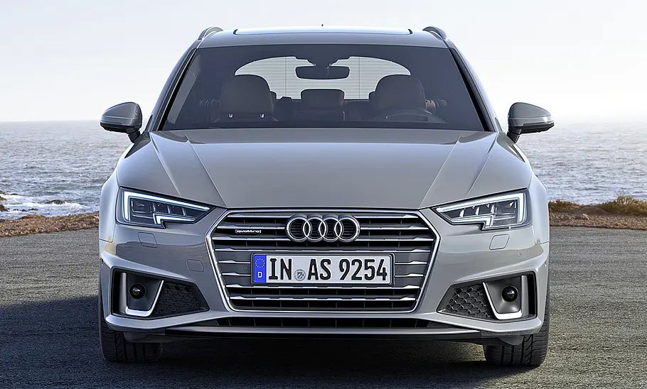 Audi A4 Avant Modellpflege (2018) Audi A4 Avant Facelift (2018)