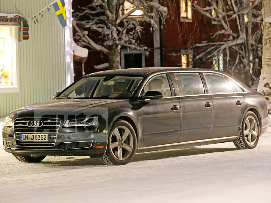 Audi A8 Langversion mit sechs Türen