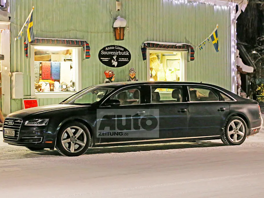 Audi A8 Langversion mit sechs Türen