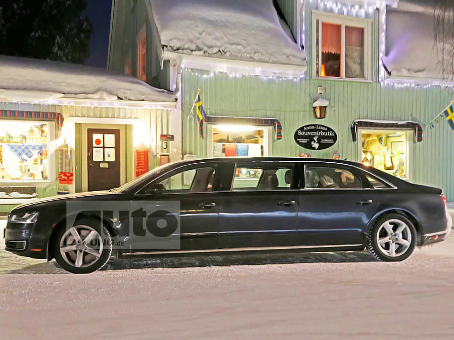 Audi A8 Langversion mit sechs Türen
