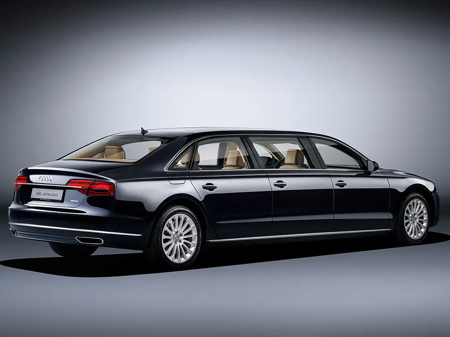 Audi A8 Langversion mit sechs Türen