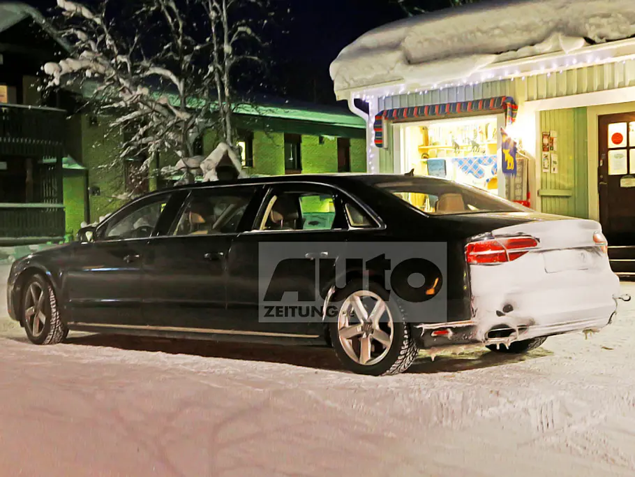 Audi A8 Langversion mit sechs Türen