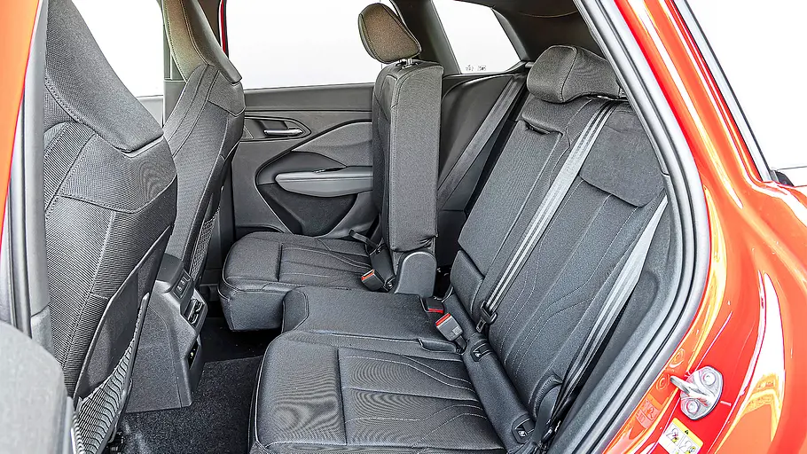 Audi Q3 Blick auf die Sitzreihe im Fond des Audi Q3.