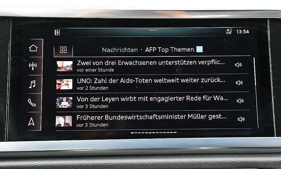 Audi Q3: Connectivity