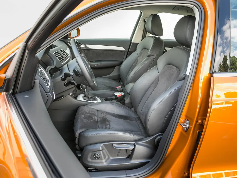 Vergleich: Audi Q3 gegen Q5 Vergleich Q3 2.0 TDI quattro s tronic Diesel Turbo 2013 sitze