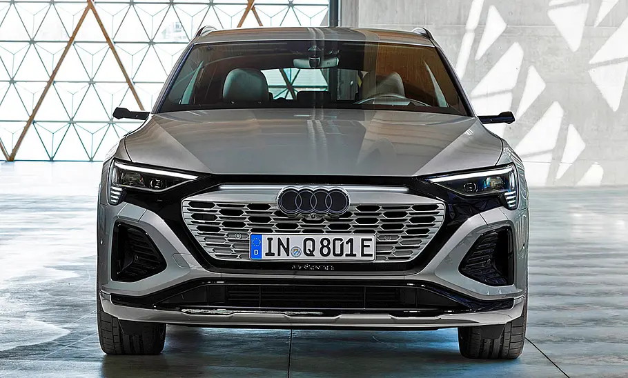 Audi Q8 e-tron (2023)