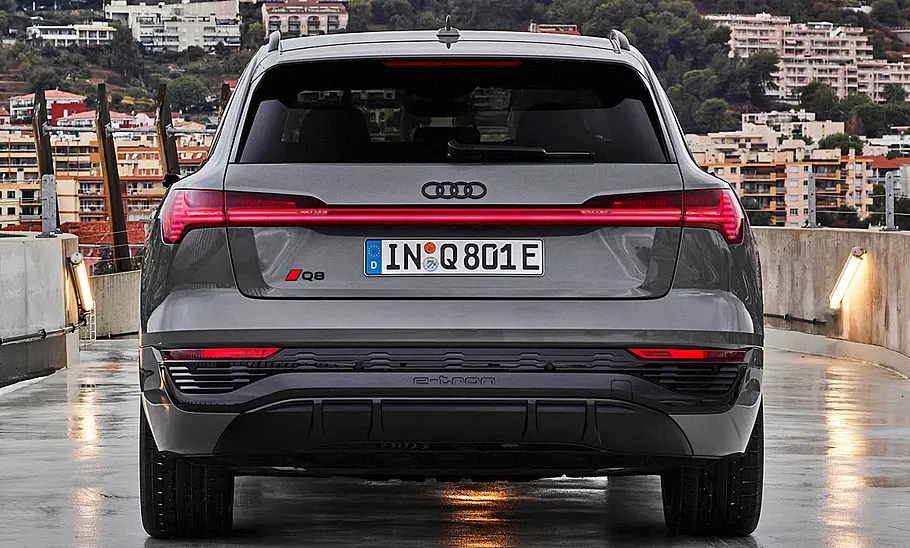 Audi Q8 e-tron (2023)