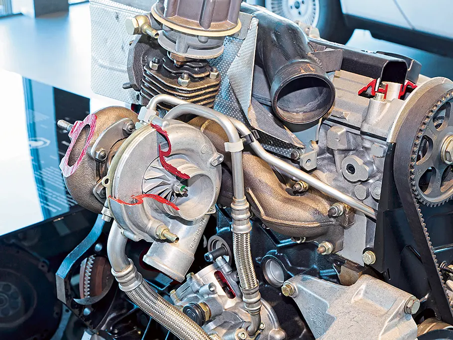 Audi quattro 20V Fünfzylinder Turbo Motor Technik Bilder