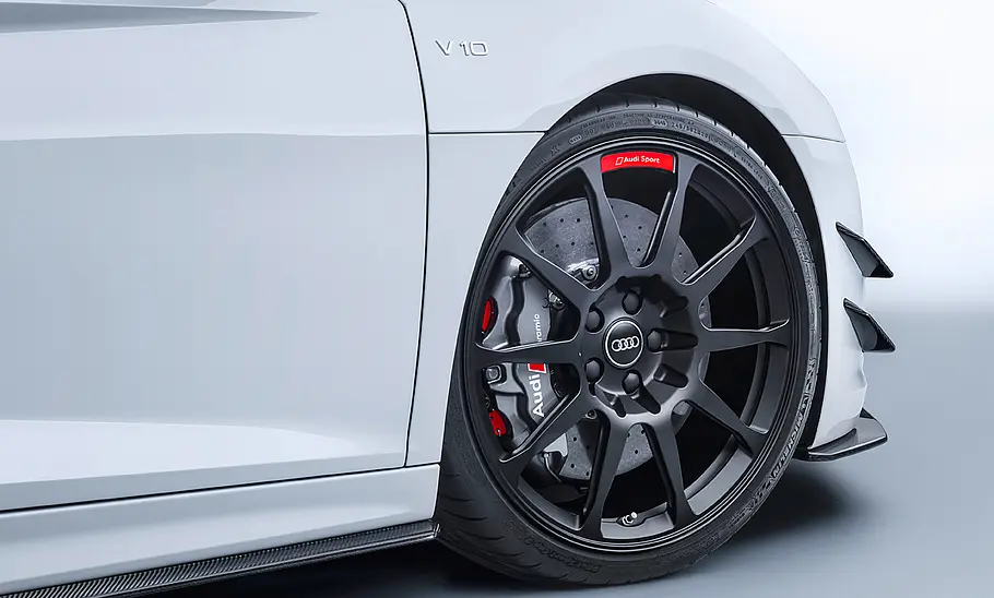 Audi R8 mit Sport Performance Parts