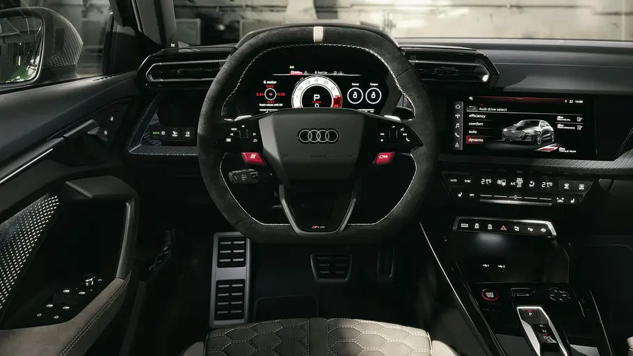 Audi RS 3 competition limited Das Cockpit des Audi RS 3 competition limited.