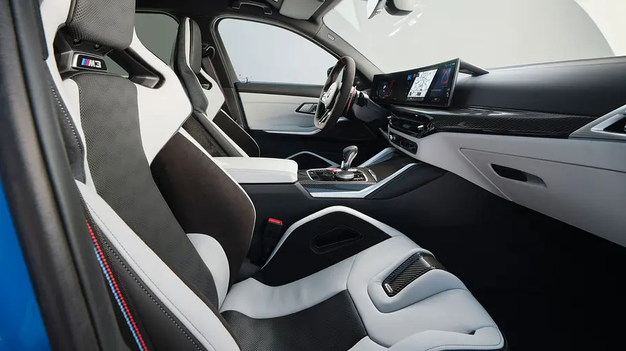Die vorderen Sitze des BMW M3 Touring.