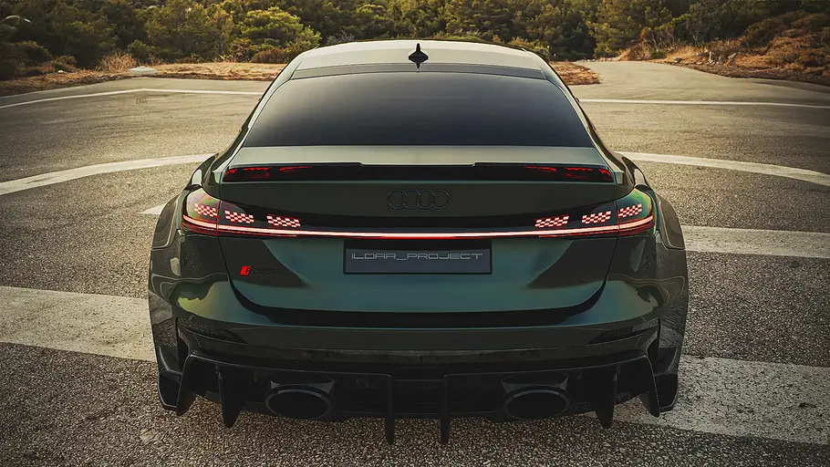 Blick von hinten auf den Audi RS 5 von Ildar Project.