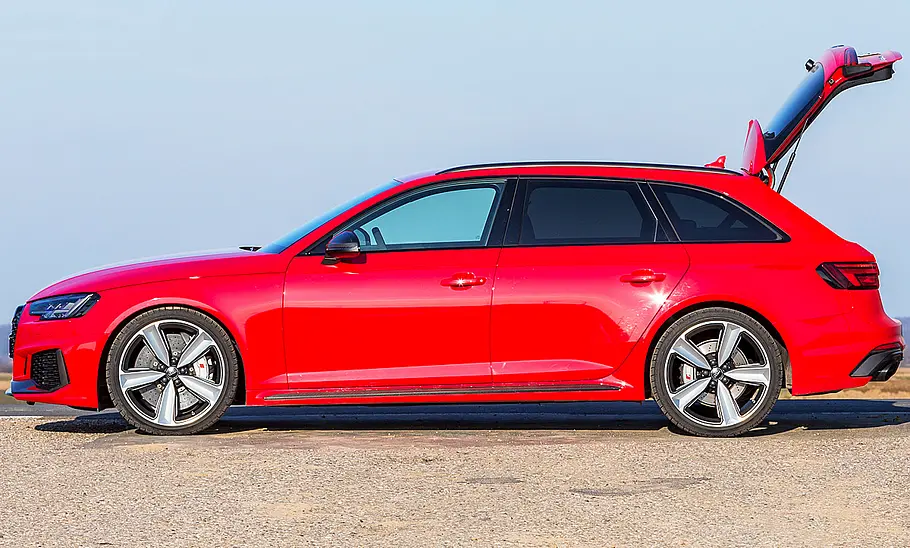 Audi RS 4 Avant Audi RS 4 Avant