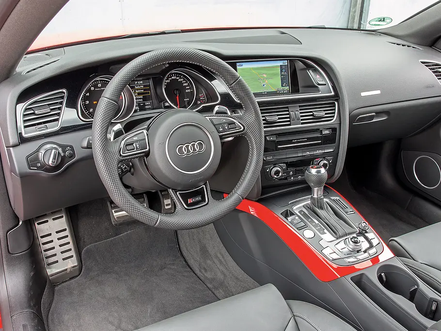 Vergleich: Sportcoupes - Audi RS 5 Audi RS 5 Vergleich Bilder technische Daten Cockpit