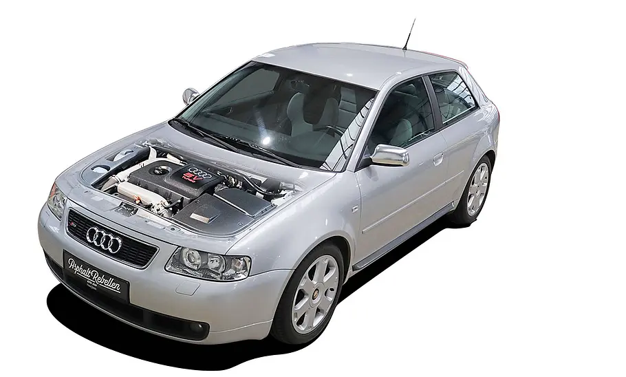 Audi S3 (8L), Grafik mit Blick unter die Motorhaube