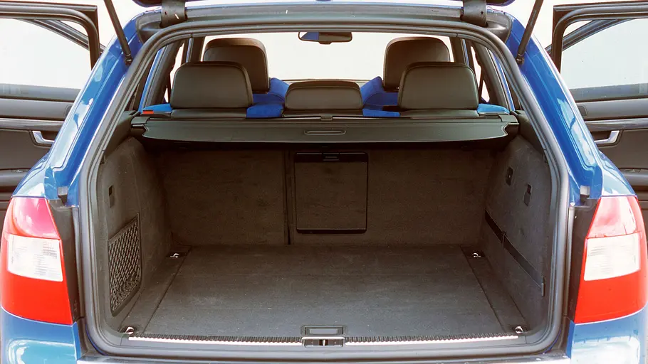 Der Kofferraum des Audi S4 Avant. 