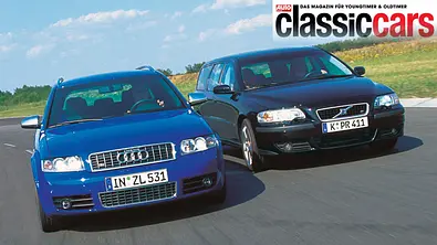 Audi S4 Avant/Volvo V70 R fahrend von schräg vorne fotografiert.  - Foto: Willy Bister
