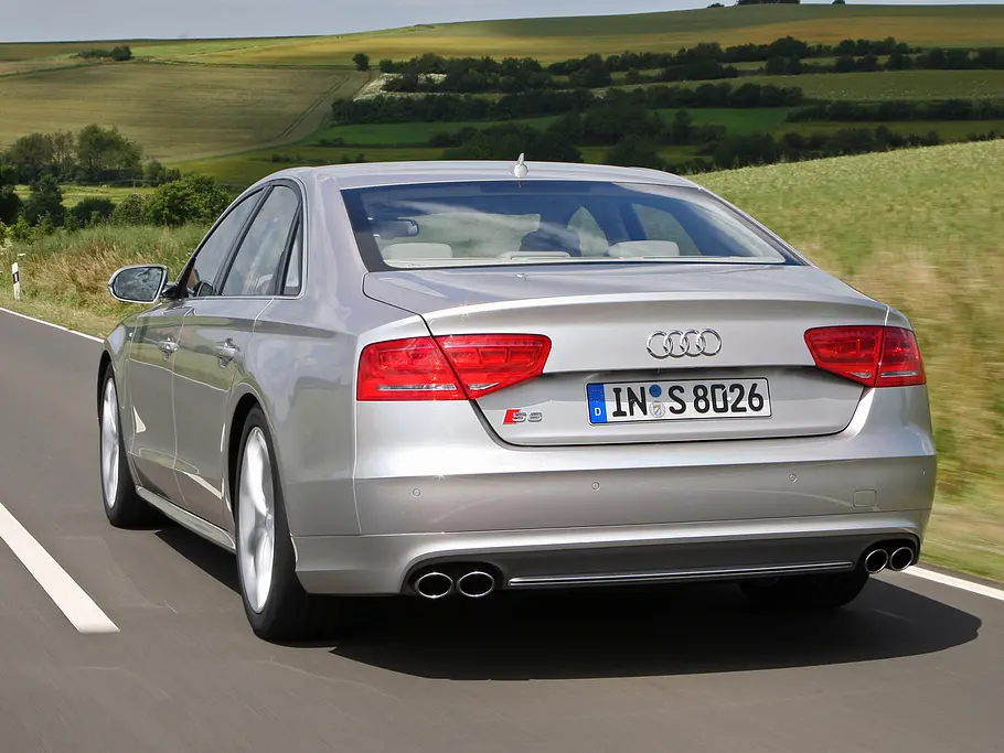 Audi S8 - Heck
