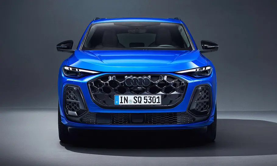 Audi SQ5 (2025) Außenansicht von vorne auf den Audi SQ5 (2025).