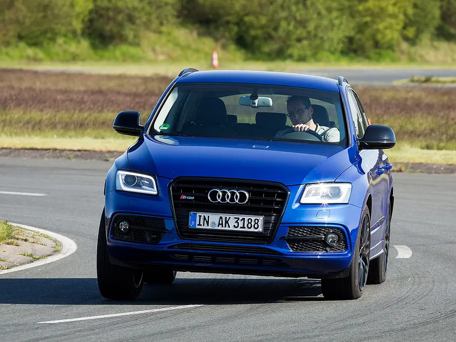 Audi SQ5 plus (2016)