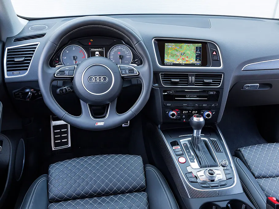Audi SQ5 plus (2016)