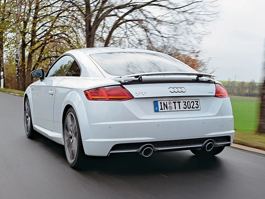 Einzeltest: Audi TT Coupé 2.0 TDI ultra Audi TT Coupé 2.0 TDI ultra 2015 Test Bilder technische Daten Heck
