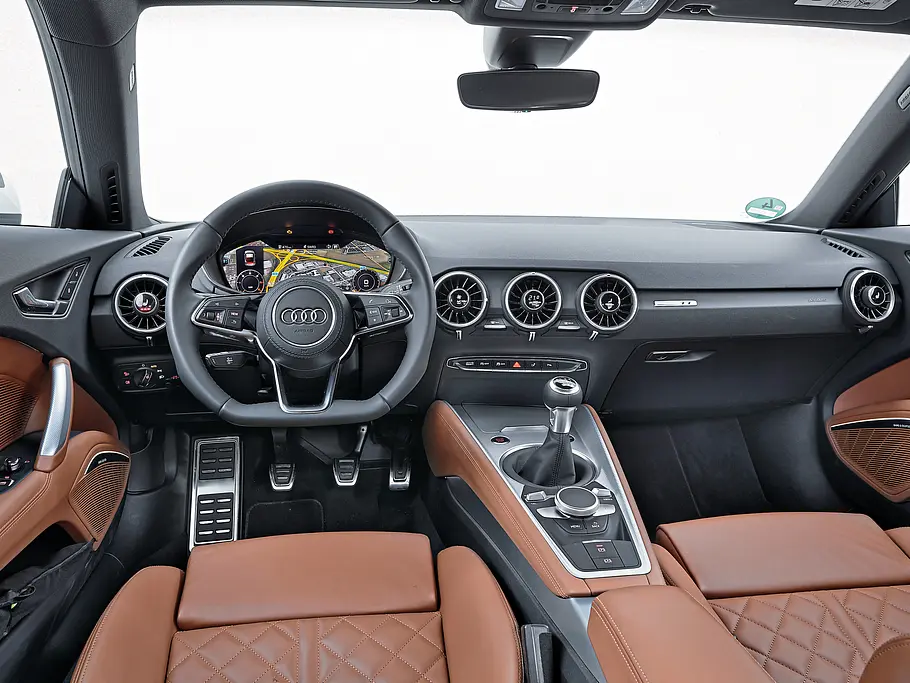 Einzeltest: Audi TT Coupé 2.0 TDI ultra Audi TT Coupé 2.0 TDI ultra 2015 Test Bilder technische Daten Cockpit