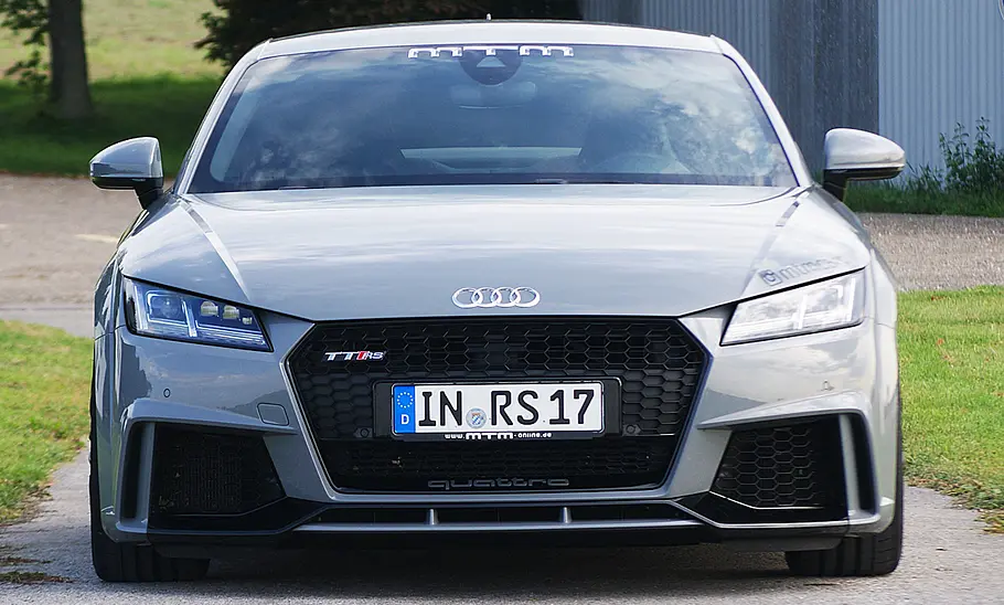 Audi TT RS 8S