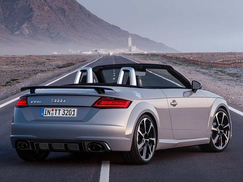 AUDI TT RS Roadster Bleu Ara métallisé 2017 - 1:43 I.SCALE 5011610532 EUR 39,90 - FR