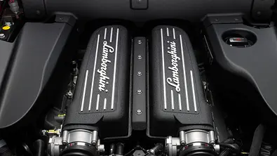 Zehnzylinder V10 Galerie Supersportler Luxus-Limousine Diesel Benziner  - Foto: AUTO ZEITUNG