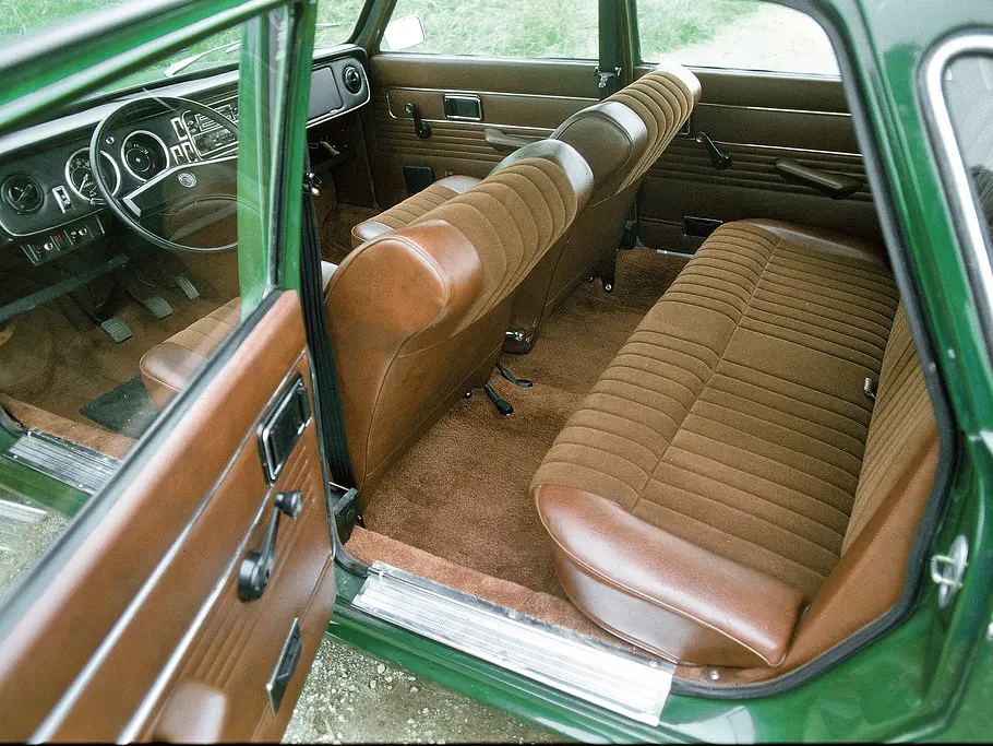 Austin Maxi Bilder technische Daten Oldtimer Fond