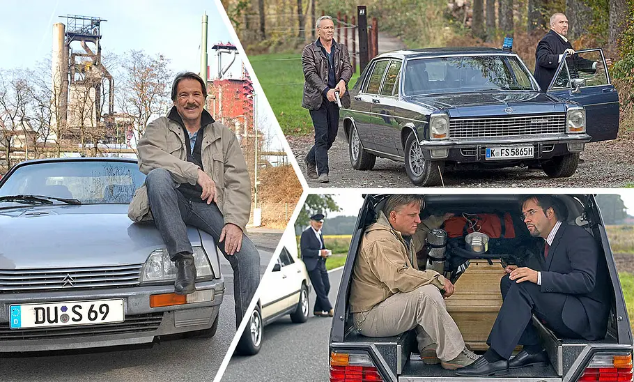 Die Autos der Tatort-Kommissar:innen Drei Autos der Tatort-Kommissar:innen in einer Kollage zusammengestellt.