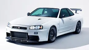 BBL Nissan Skyline R34 GT-R stehend von vorne fotografiert. - Foto: BBL BBL Nissan Skyline R34 GT-R stehend von vorne fotografiert. - Foto: BBL